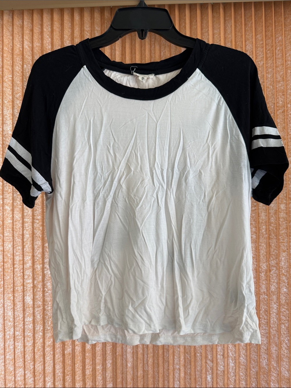 POL Black & White Raglan Short Sleeve Tee – with Player 04 on the back Size S